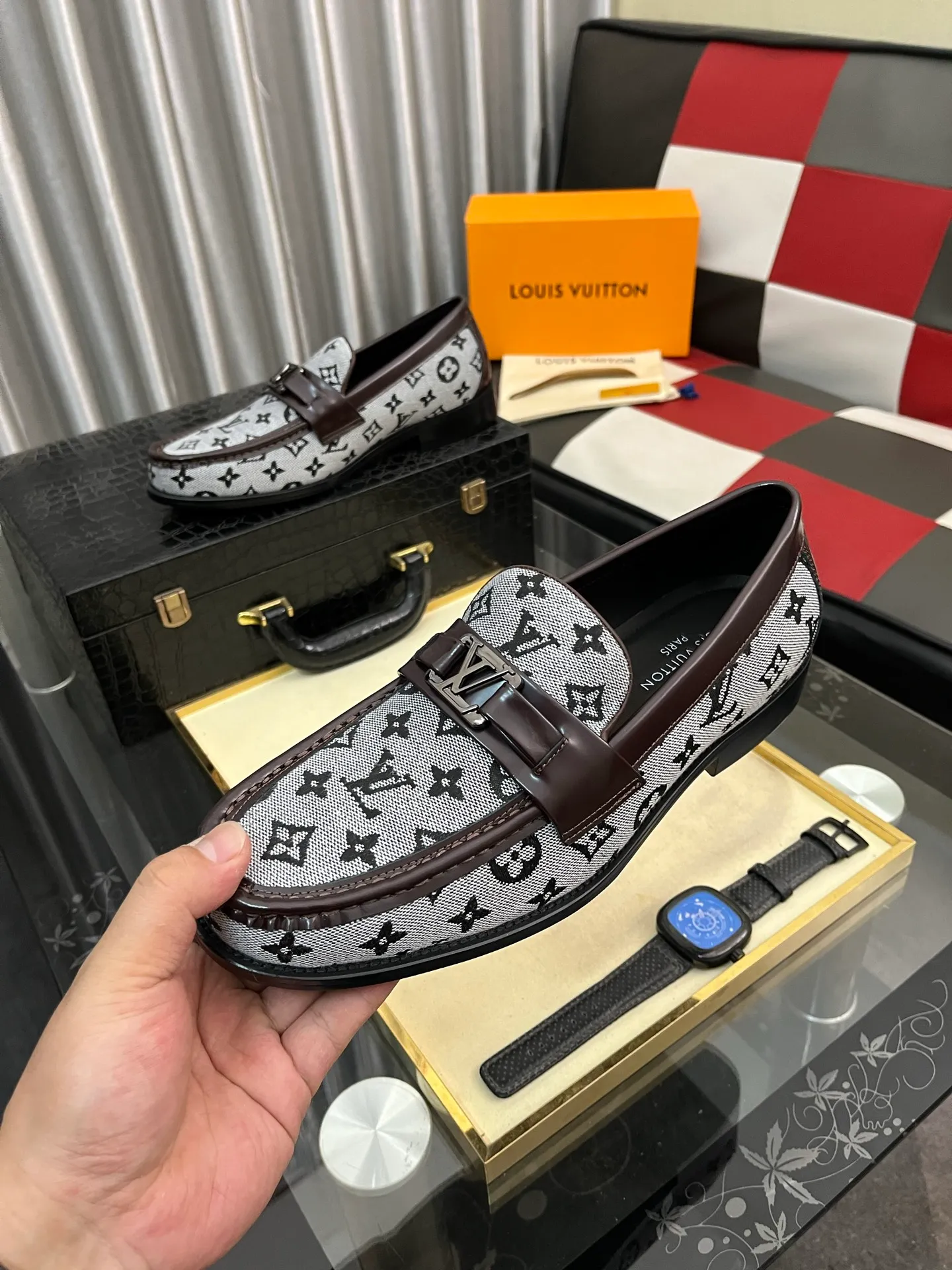 Men's Men's Shoes Men's Men's Shoes 💰520⌚️⌚️[LV] The most popular classic Louis Vuitton leather shoes. Synchronized with the official website, the upper adopts Italian imported upper embossing➕comfortable cowhide lining, fashionable atmosphere, unique brand and unique craftsmanship. Highlighting the hot style of the new year. Stop hesitating, stop wandering, get it now. Code number: 38--44. 3️⃣colors available